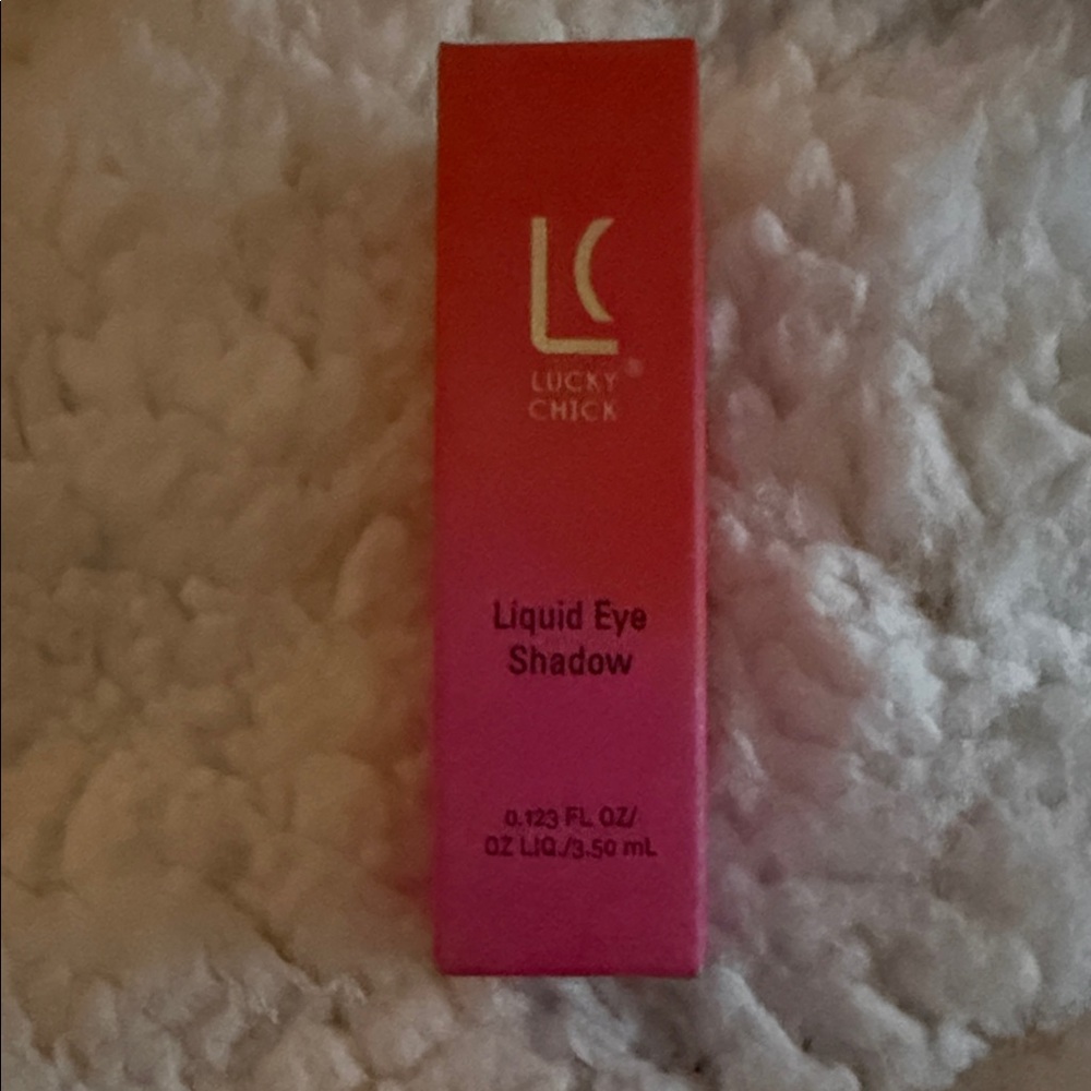 Lucky Chick Liquid Eye Shadow - Rose Quartz